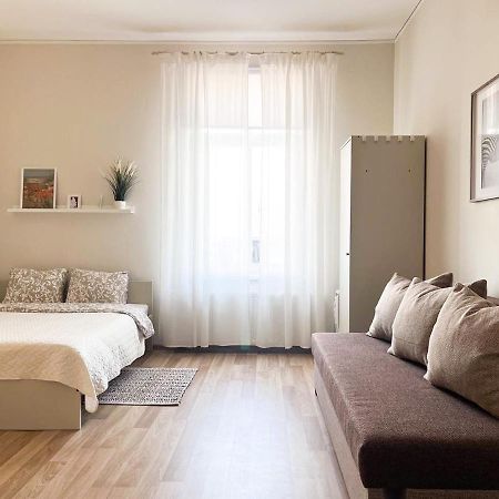 Cosy Apartment In Riga With Free Parking Экстерьер фото