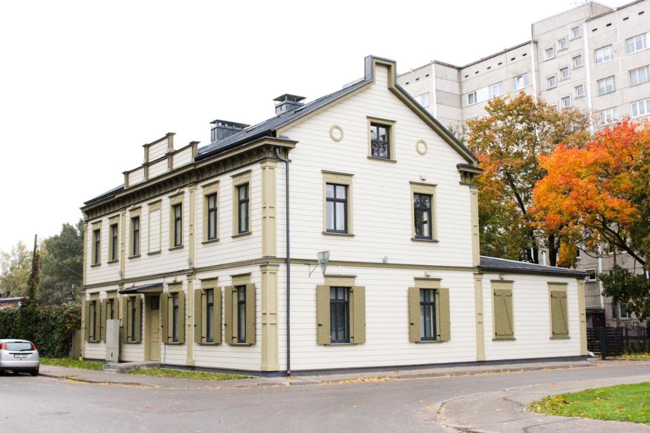 Cosy Apartment In Riga With Free Parking Экстерьер фото